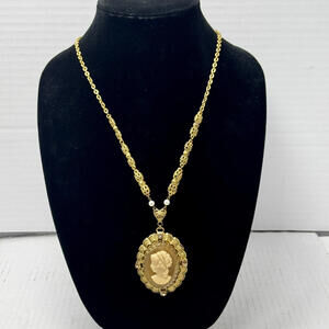 Vintage Western Germany Ornate Scalloped Gold Filigree Cameo Necklace